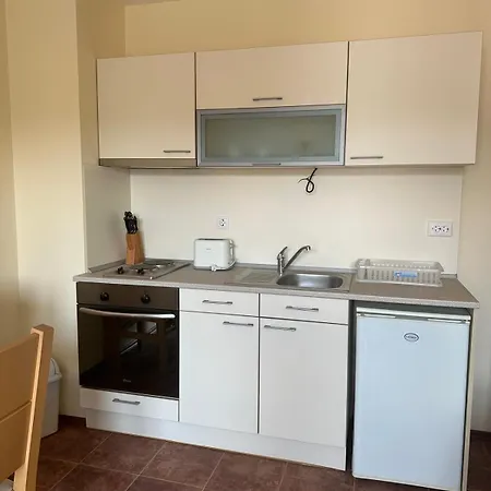 Spacious Family Fully Furnished 2 In * Kavarna